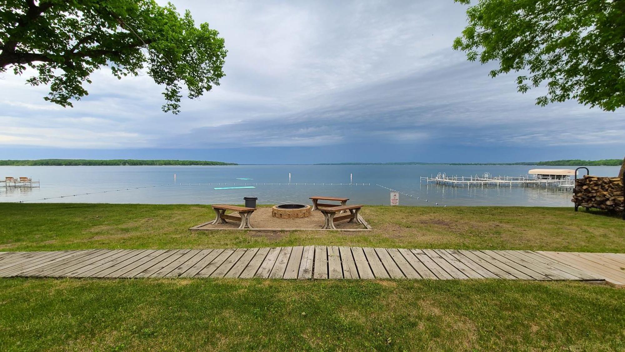 Viking Bay Resort And Lodge Miltona Екстер'єр фото
