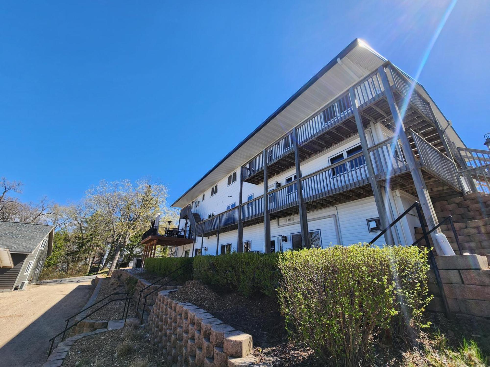 Viking Bay Resort And Lodge Miltona Екстер'єр фото