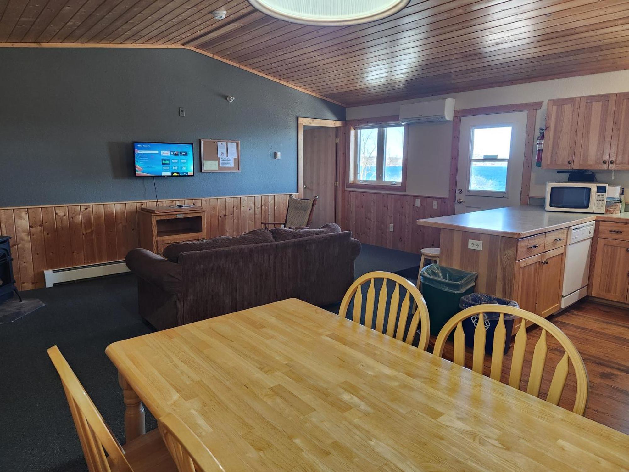 Viking Bay Resort And Lodge Miltona Екстер'єр фото